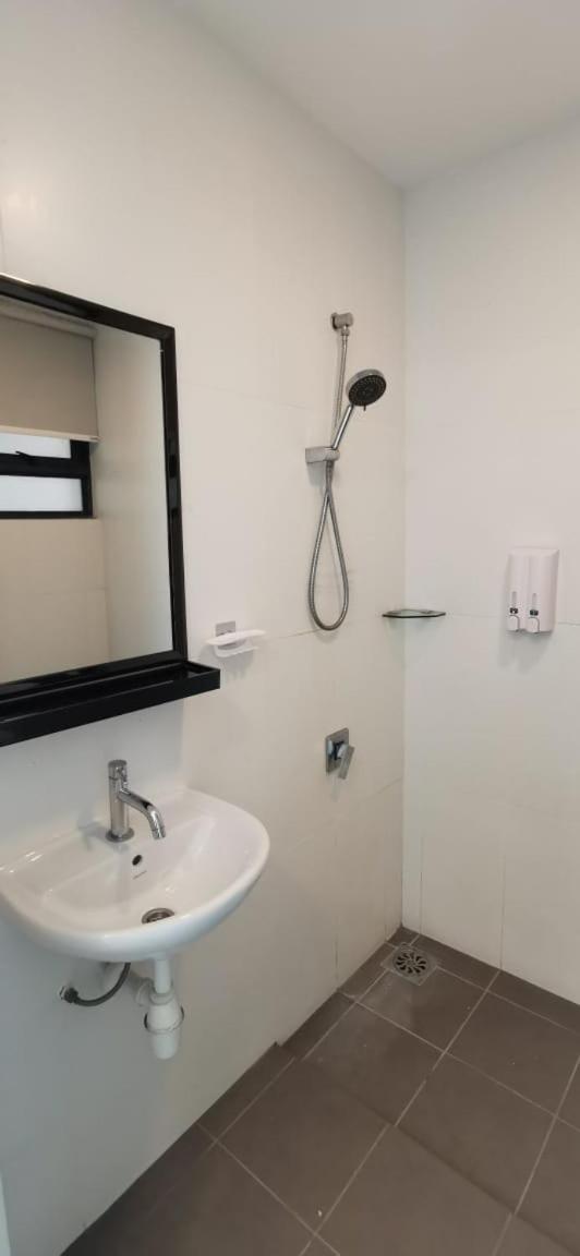 Seaview Dwharf Family Suit Private Port Dickson Bagian luar foto